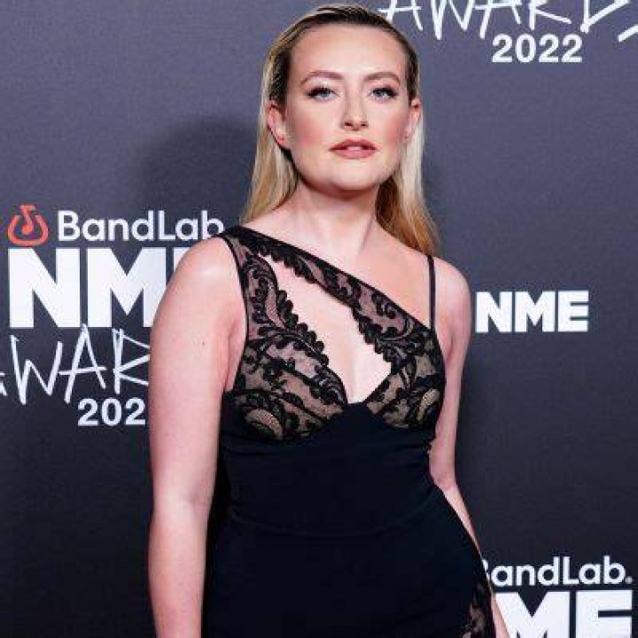 Amelia Dimoldenberg Height, Weight, Net Worth, Age, Birthday, Wikipedia, Who, Nationality, Biography