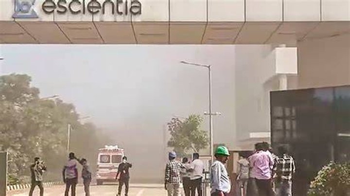 
Andhra Pradesh: Explosion in police station 