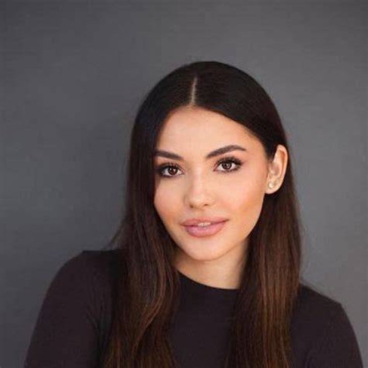 Atiana De La Hoya- All About The Step-Daughter Of Travis Barker
