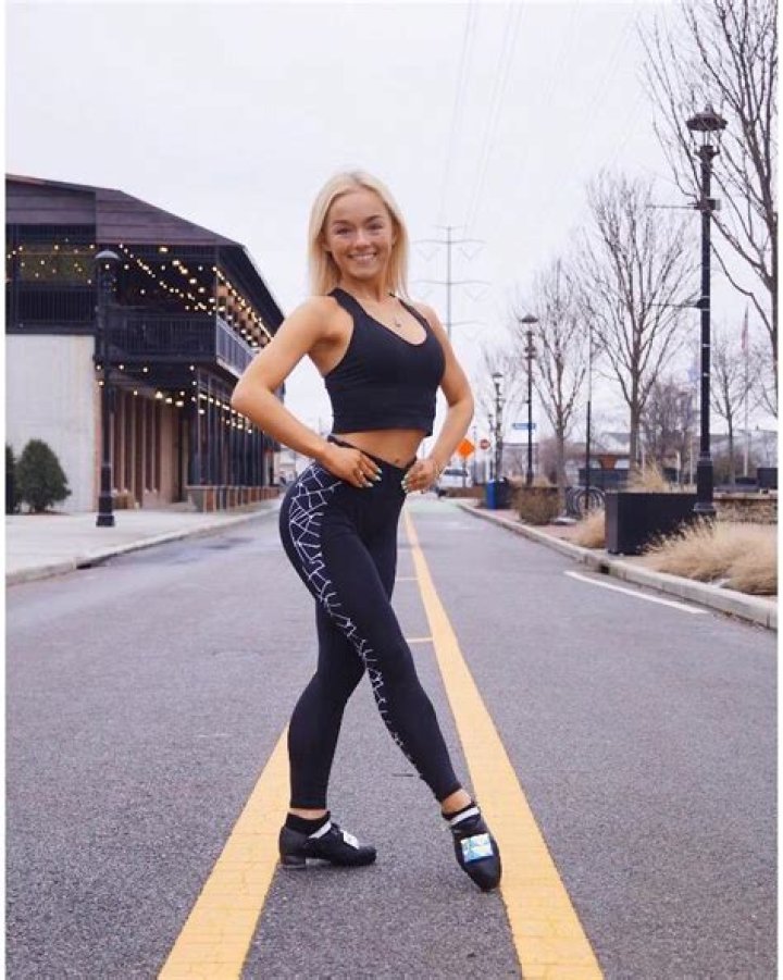 Becky Andrews Height, Weight, Net Worth, Age, Birthday, Wikipedia, Who, Instagram, Biography