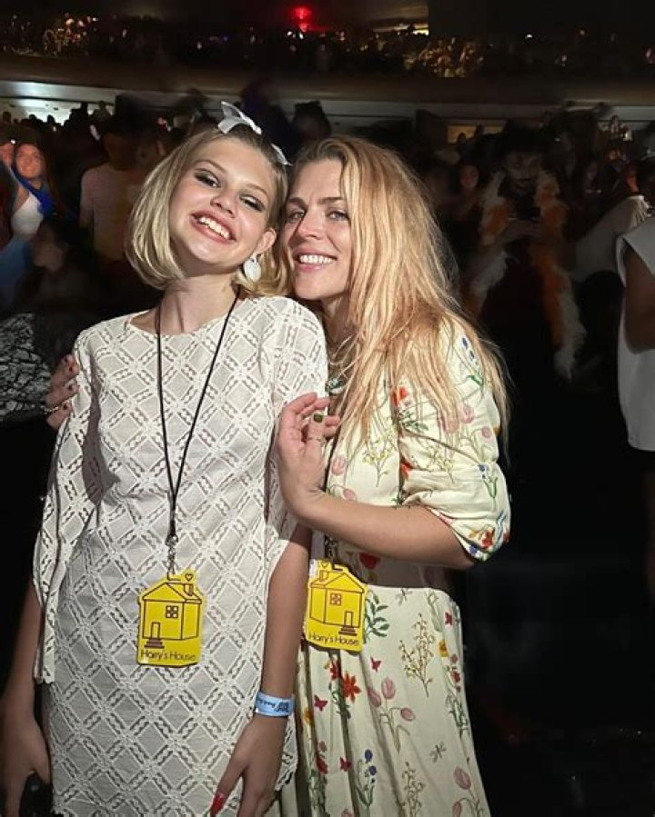 
Busy Philipps’ Child Birdie Channels Claire Foy in ‘The Crown’ for Halloween — See the Photo! 