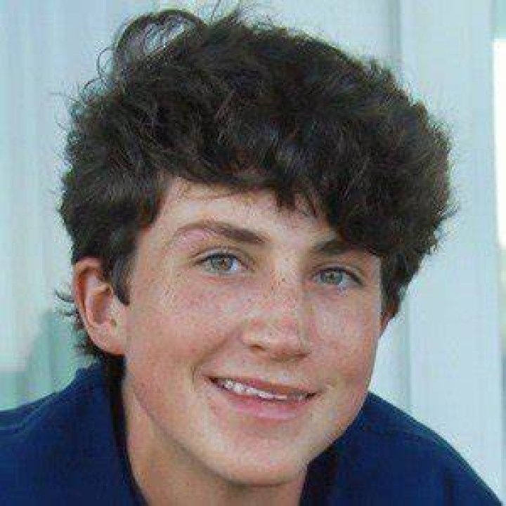 
Colin Yeager Height, Weight, Net Worth, Age, Birthday, Wikipedia, Who, Nationality, Biography 