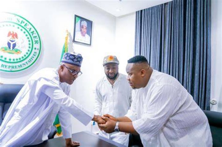 
Davido, Cubana Chief Priest, Chioma shutdown Benin City for Israel DMW’s weddin 