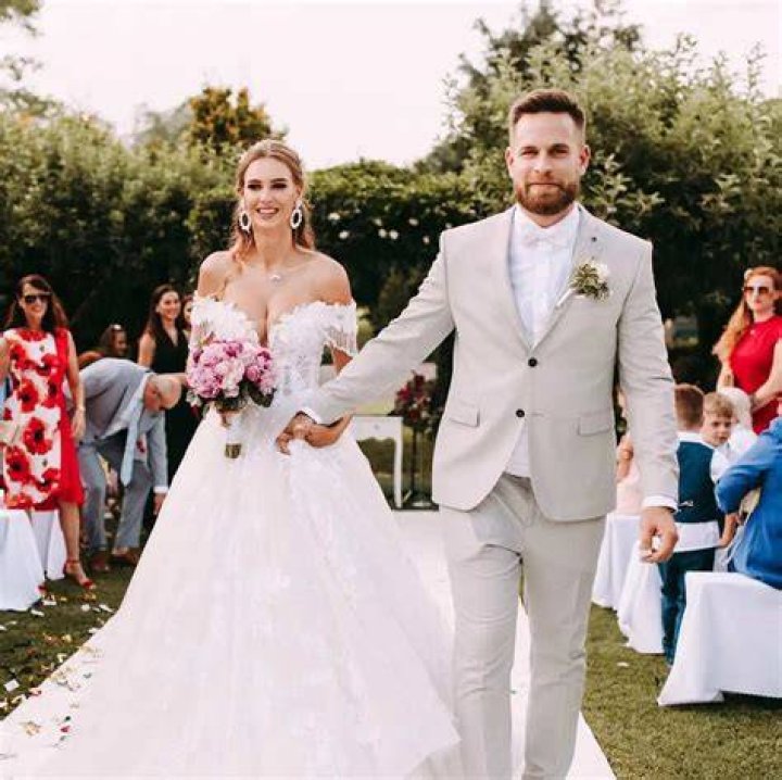 Does Veronika Rajek Have Kids With Her Husband Viktor Rajek? Tom Brady Fan Family And Net Worth
