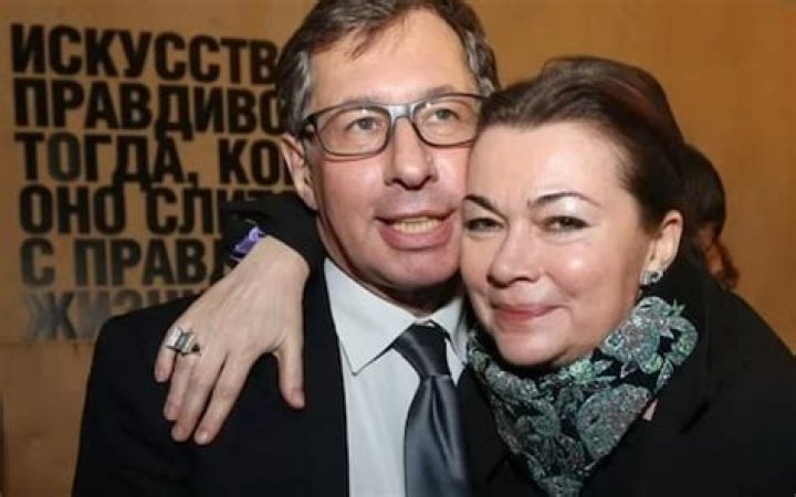 
Everything We Know About Pyotr Aven’s Wife, Elena Aven 