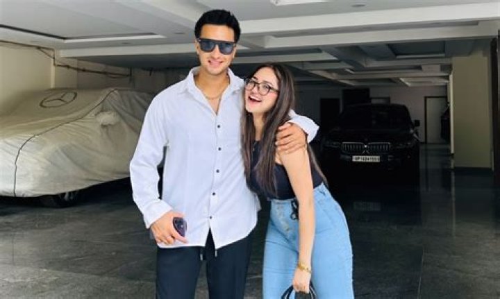 How Old Is Saina Chatterjee? Abhishek Chatterjee Daughter Age – Her Wikipedia And Instagram Bio