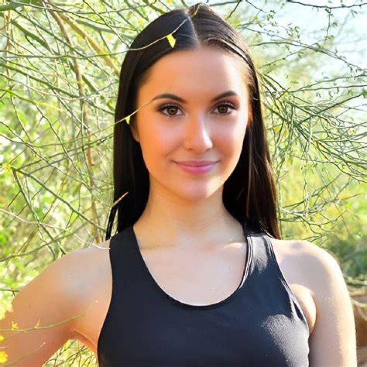 Jazmin Luv Height, Weight, Net Worth, Age, Birthday, Wikipedia, Who, Nationality, Biography