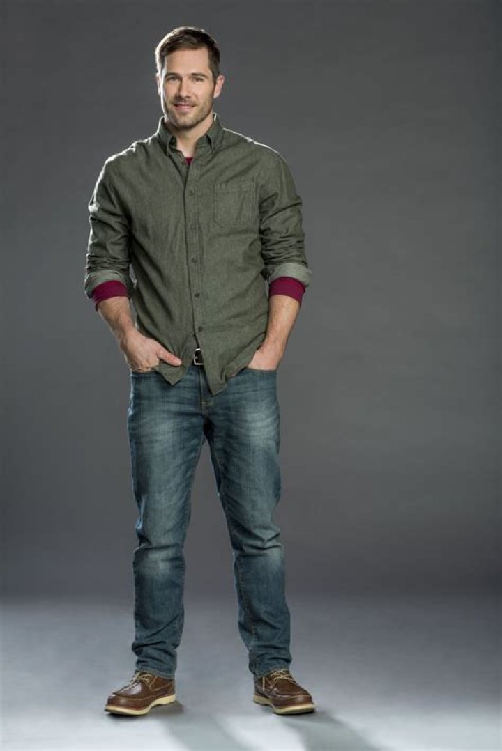 
Luke Macfarlane’s Bio: Who is he dating? Boyfriend, Height 