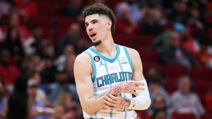 
NBA: Liangelo Ball Signs With Charlotte Hornets Joining His Brother Lamelo Ball’s Team 