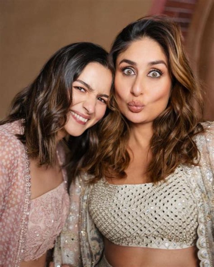 
Sara Ali Khan shares a sweet birthday post for Kareena Kapoor Khan 