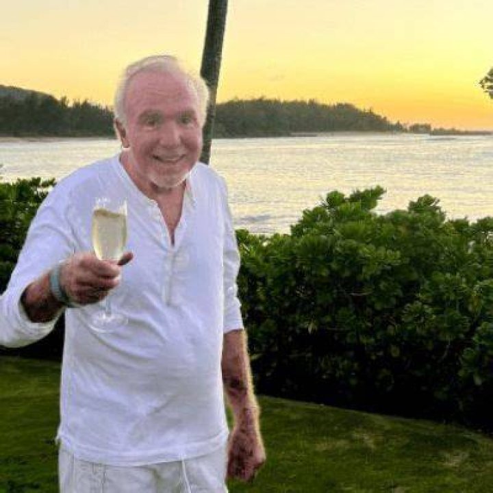 
Stan Rogow Death News | Explore Lizzie McGuire Producer Cause Of Death 