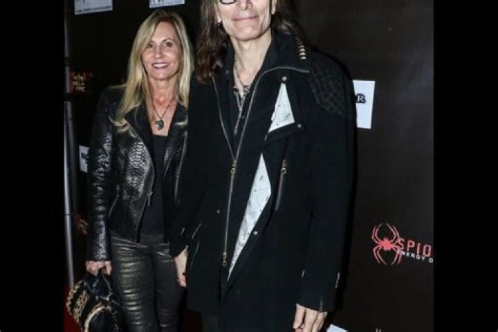 Steve Vai is Married to Wife: Pia Maiocco