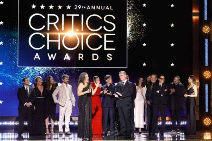 
“Supremacy”: Fans laud Everything All at Once for winning the most titles at the Critics Choice Awards 2023 