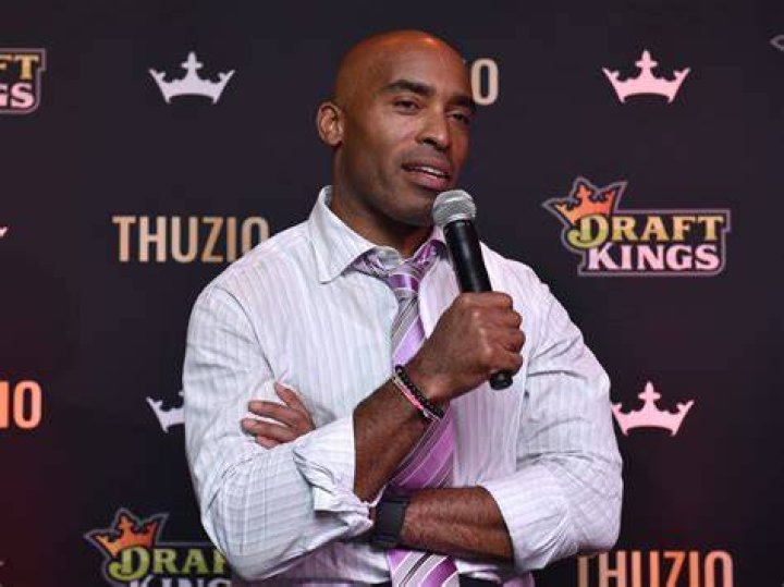 Tiki Barber Height, Weight, Net Worth, Age, Birthday, Wikipedia, Who, Nationality, Biography