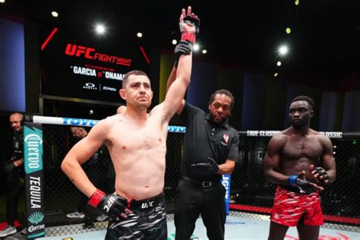 
UFC Fighter David Onama Gets Ready For The Fight Night- Wikipedia And Age Details About Him Explored 