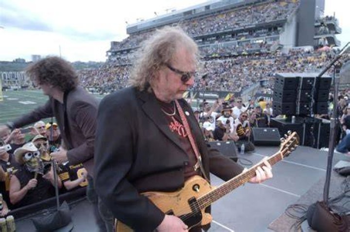 
What Happened To Gord Lewis? Teenage Head Guitarist Was Found Dead 