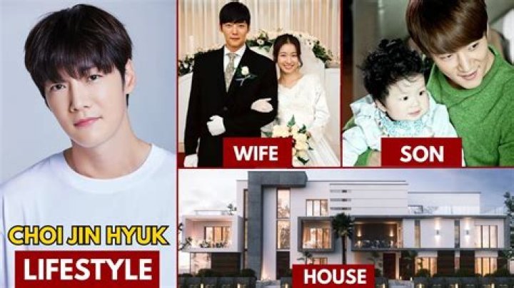 
Who are Nam Joo Hyuks Parents? Nam Joo Hyuk Biography, Parents Name, Nationality and More 