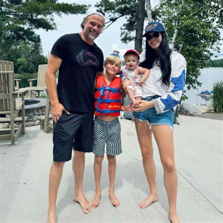 
Who Is Josh Kelly Wife’s Remy Kelly? Meet The Lovely Family Of The Boxer 