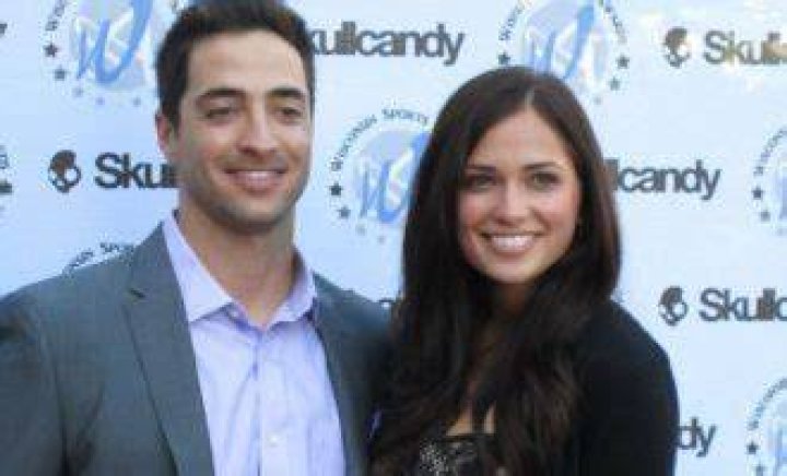 
Who is Ryan Braun’s Wife: Meet Larisa Fraser 