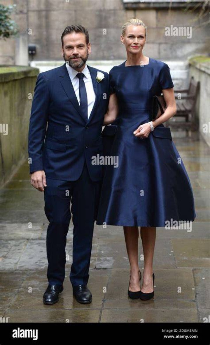 Who is Sarah Murdoch, Lachlan Murdoch’s wife?